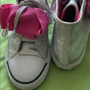 Used JoJo Siwa girls size 6 good condition